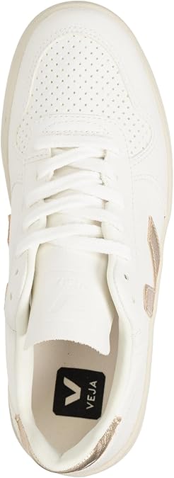 Veja Woman V-10 Sustainable Sneaker - Ndoros