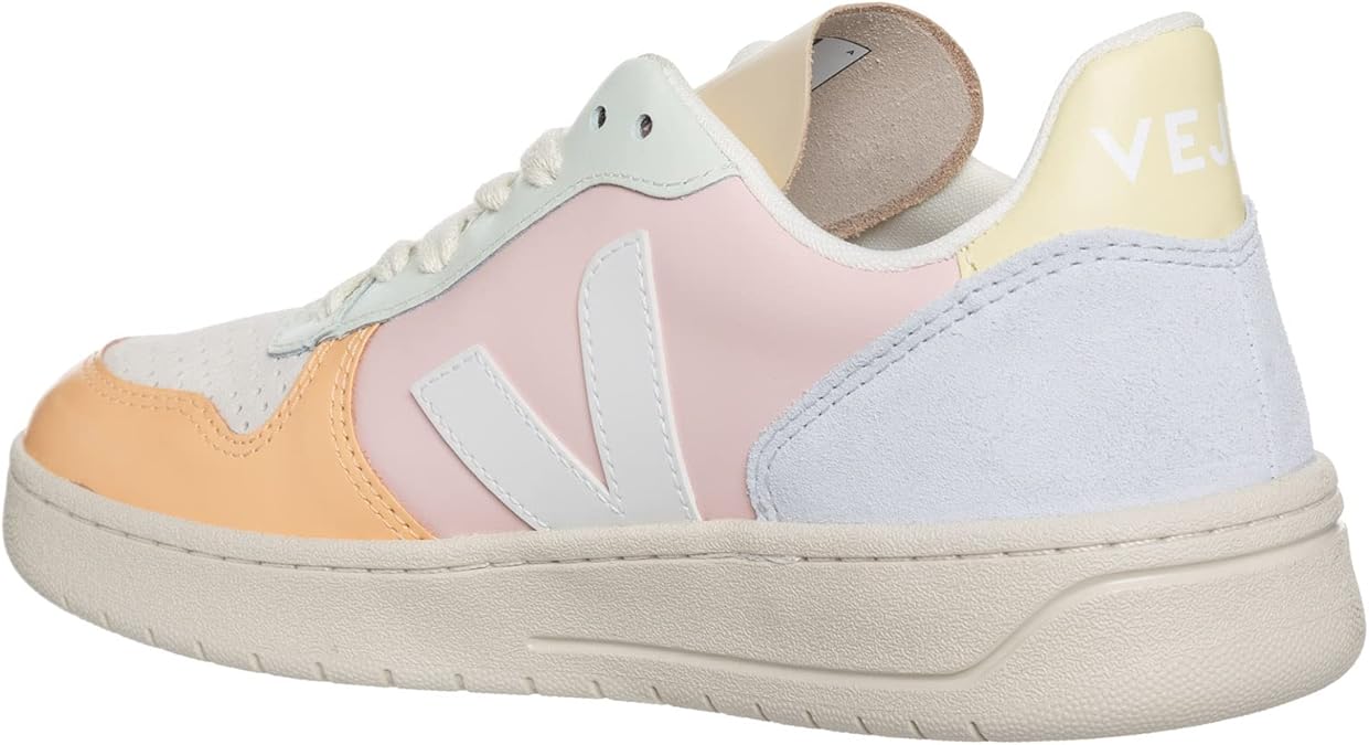 Veja Woman V-10 Sustainable Sneaker - Ndoros