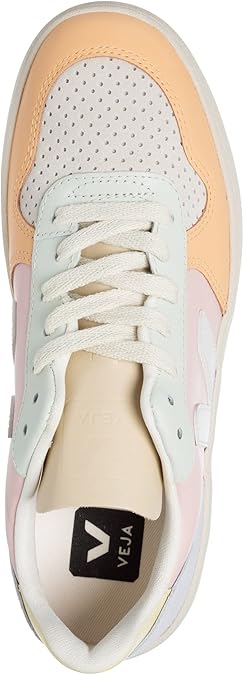 Veja Woman V-10 Sustainable Sneaker - Ndoros