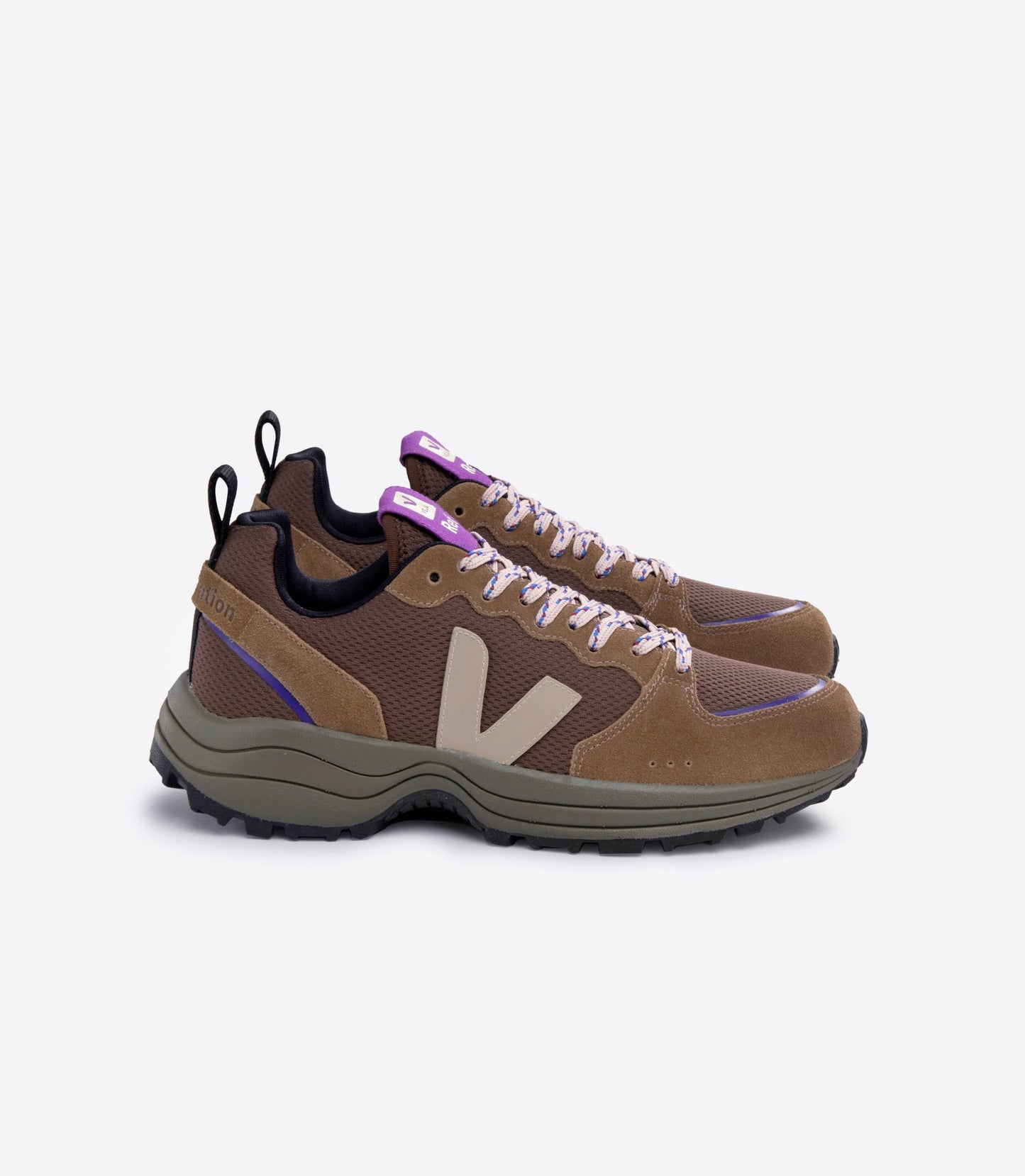 VEJA Women's Venturi Alveomesh Sneaker - Ndoros