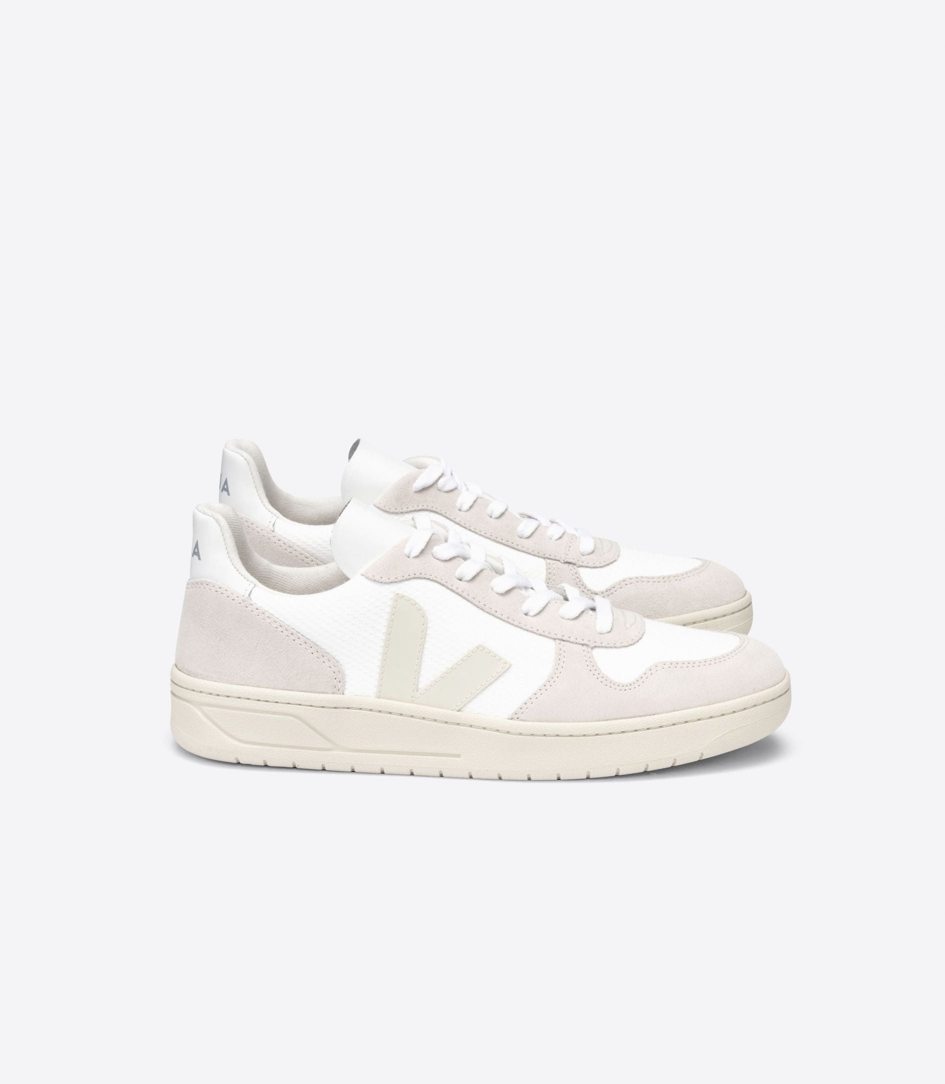 Veja V-10 Women's Sneakers - Ndoros
