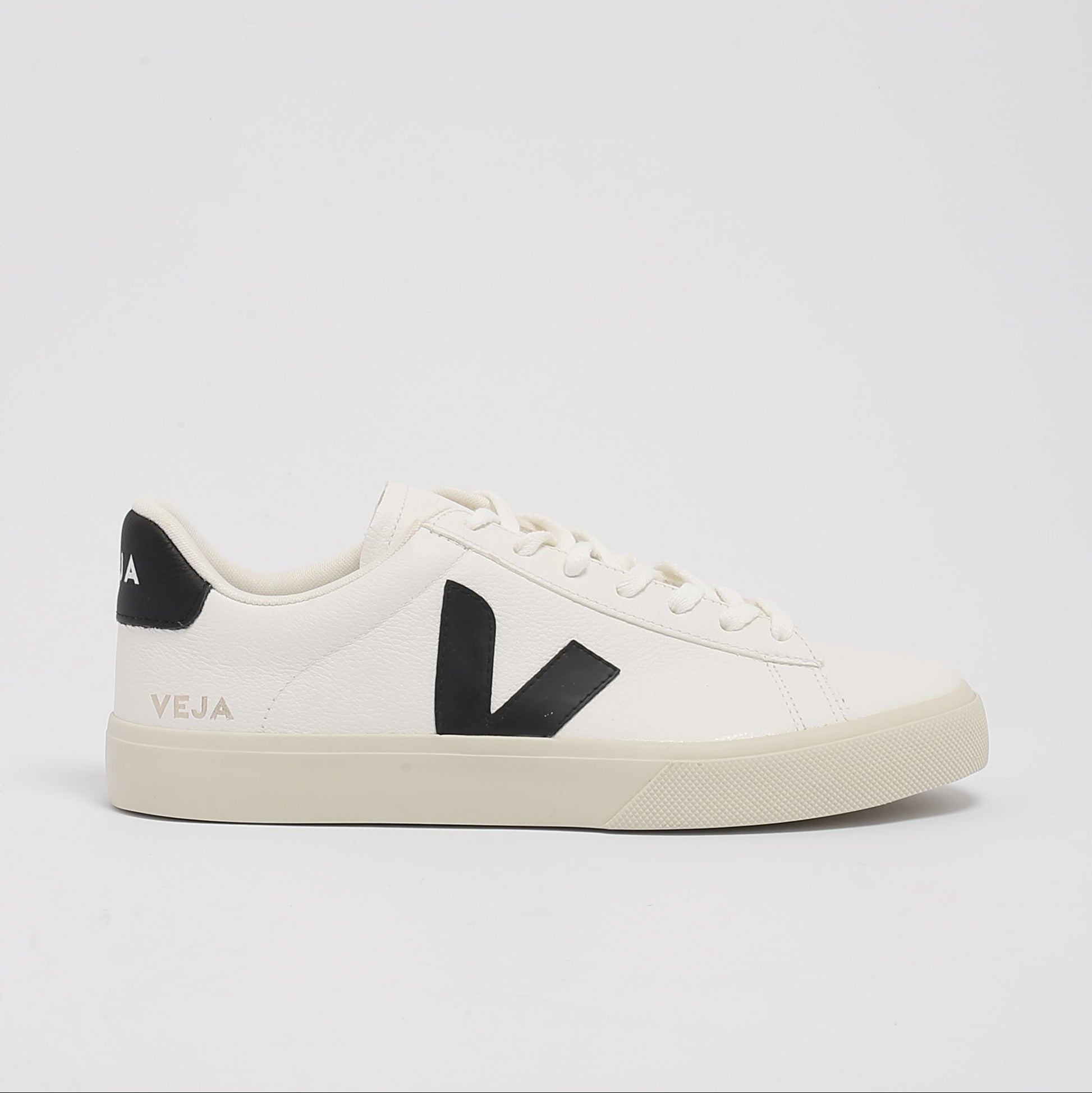 Veja Man V-10 Sustainable Sneaker - Ndoros