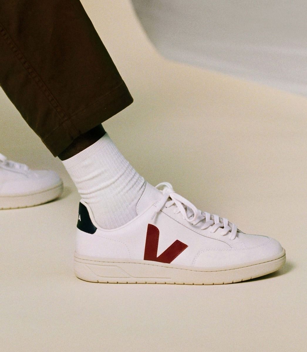 Veja V-12 Men's Sneakers - Ndoros