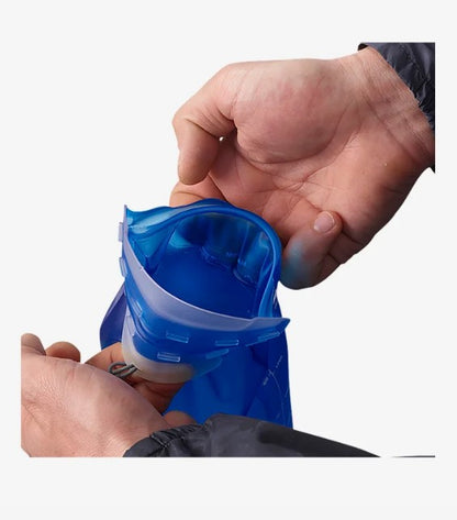 Salomon Soft Reservoir 2-Liter Hydration Bladder Accessory - Clear Blue
