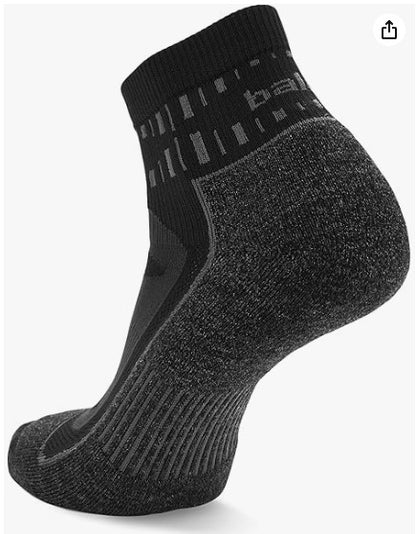 Balega Blister Resist Quarter Performance Quarter Athletic Running Socks Unisex, Black - Ndoros