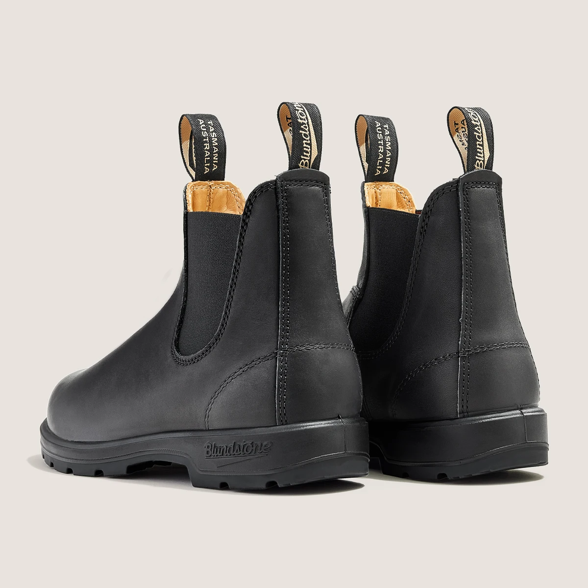 Blundstone Unisex 558 Classic Chelsea Boot, Black, Shock Absorption and Premium Water Resistant Leather