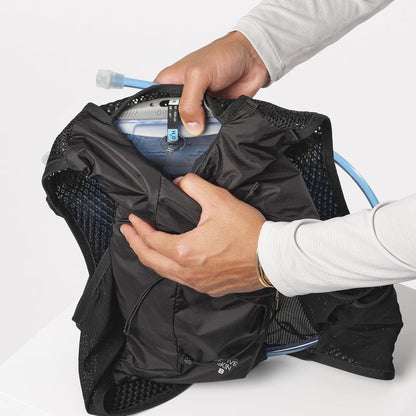 Salomon Unisex Active  Skin 8 | 8 Liter Hydration Trail Running Vest Black
