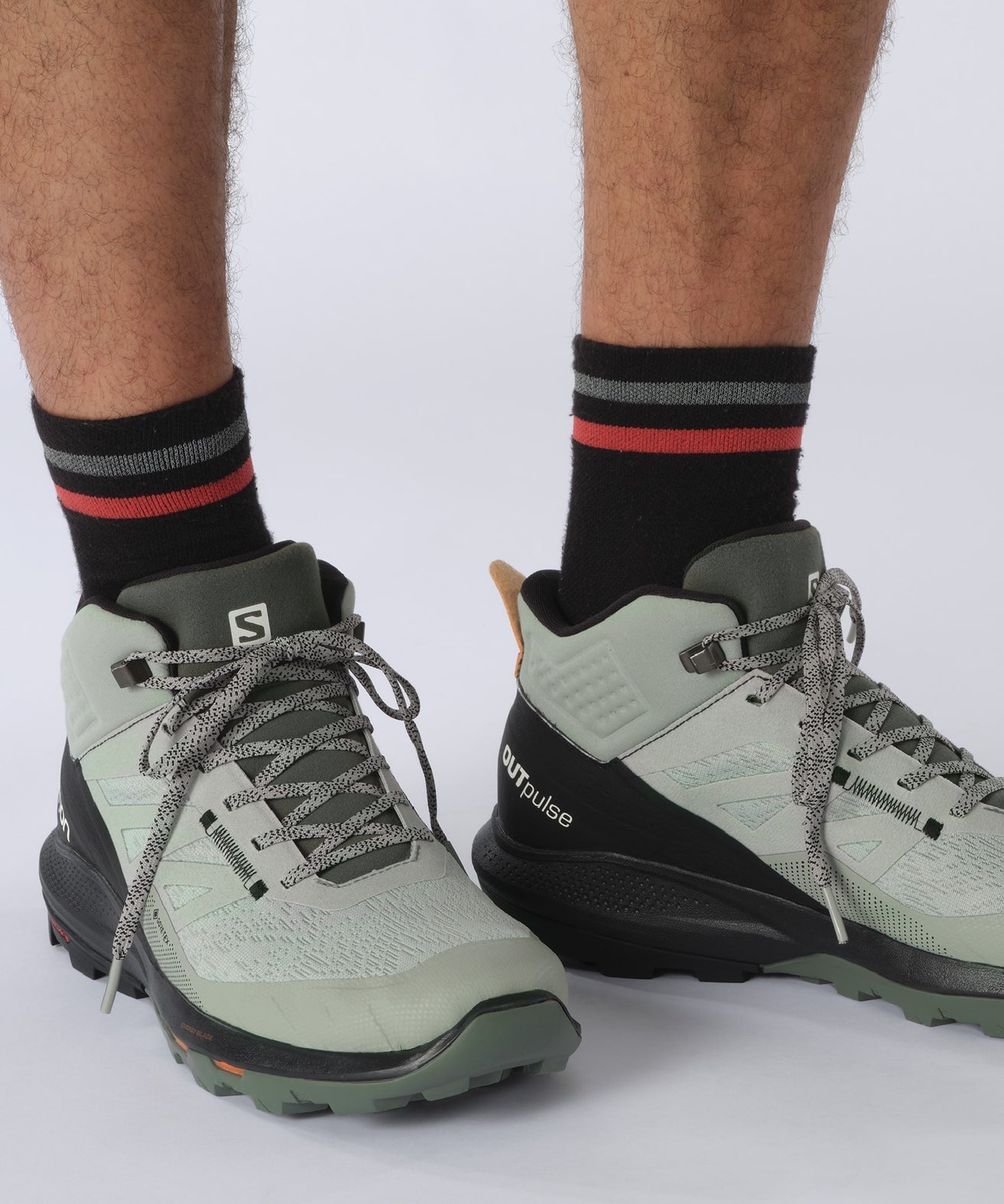 Salomon Men's OUTPULSE Mid Gore-Tex Hiking Boots – Energy Blade & Fuze Surge