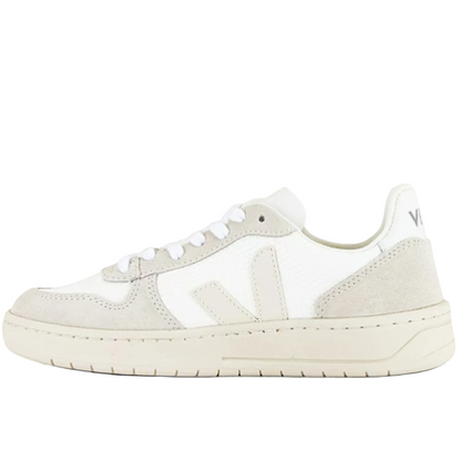Veja  Woman V-10 Sustainable Sneaker