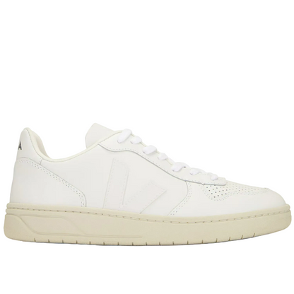 Veja  Woman V-10 Sustainable Sneaker