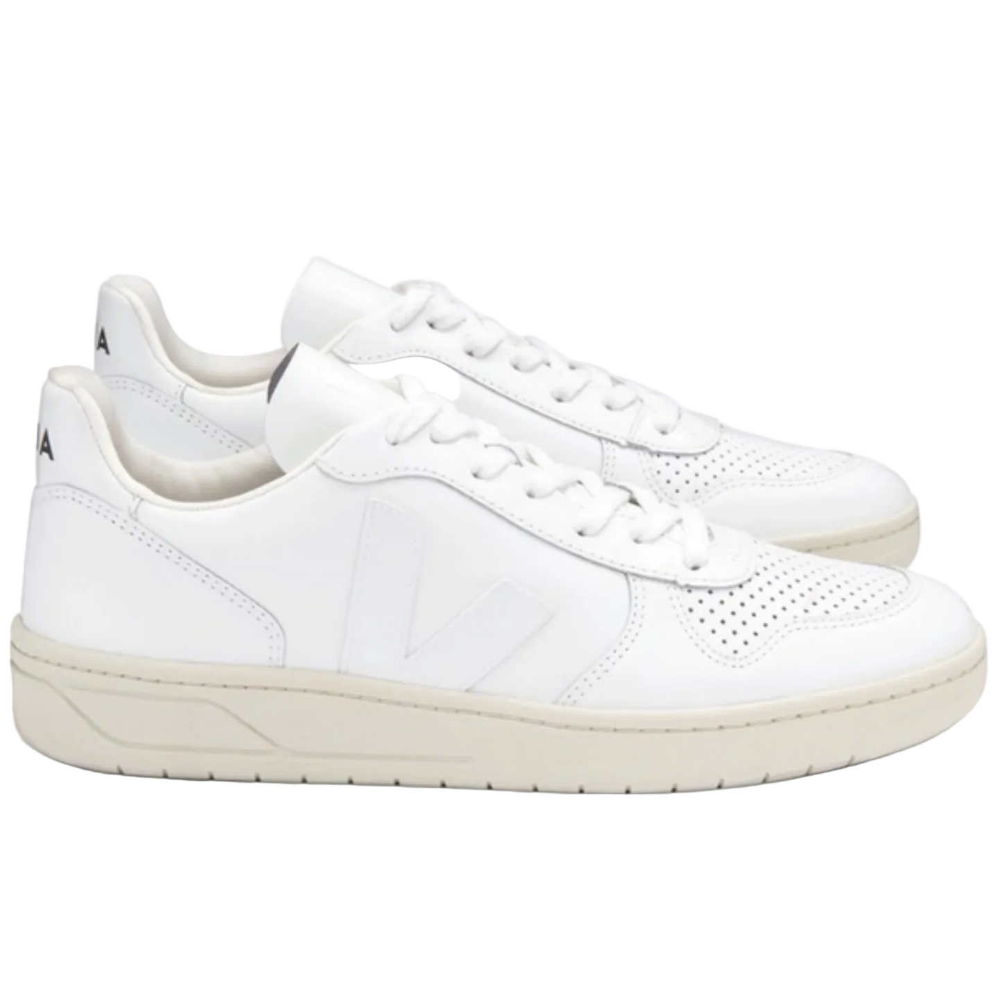 Veja  Woman V-10 Sustainable Sneaker
