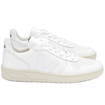 Veja  Woman V-10 Sustainable Sneaker