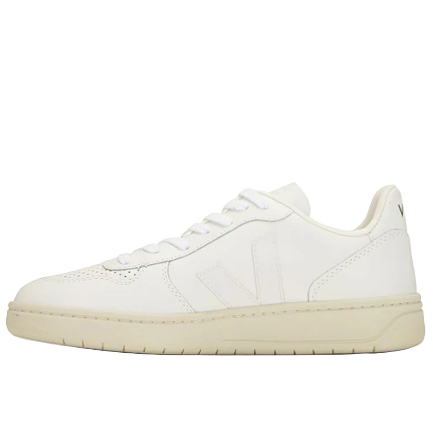 Veja  Woman V-10 Sustainable Sneaker