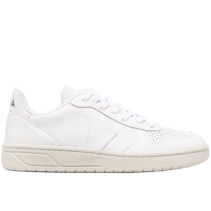 Veja  Woman V-10 Sustainable Sneaker