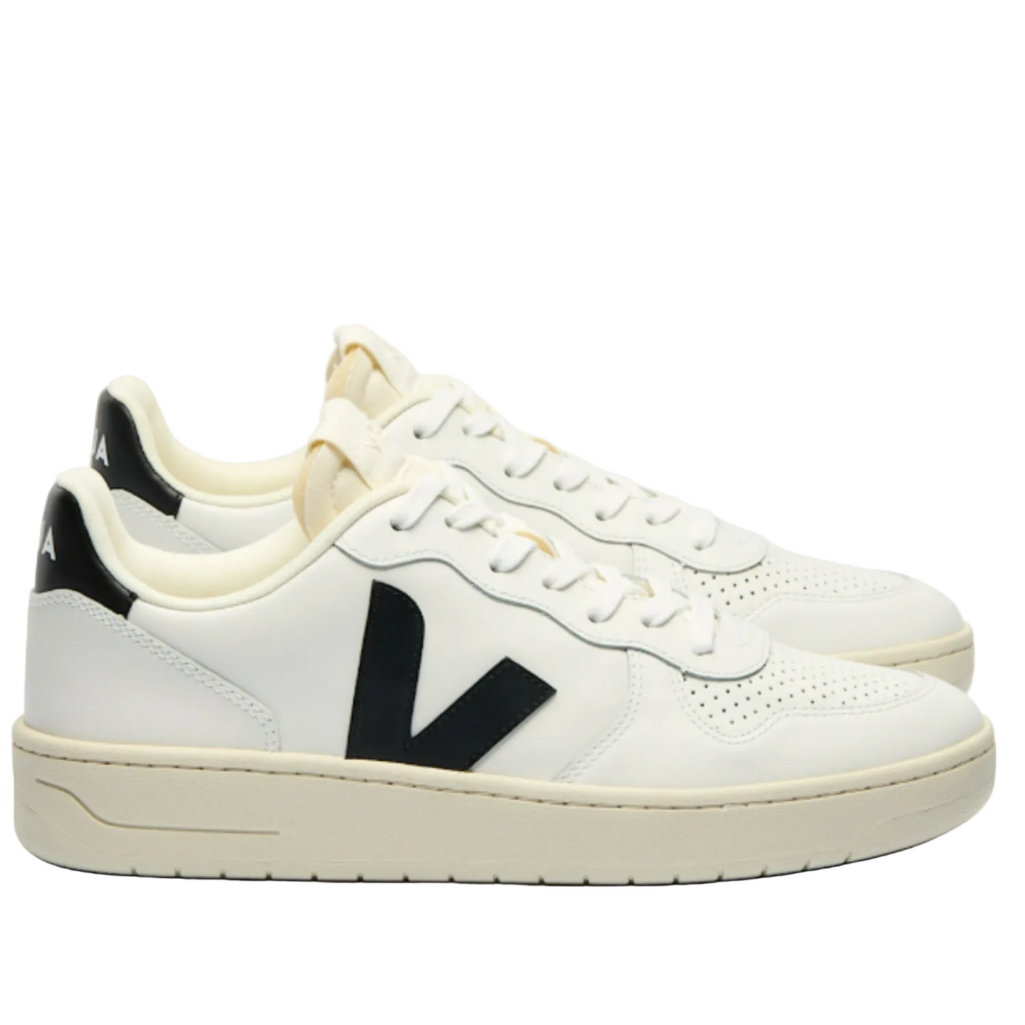 Veja  Woman V-10 Sustainable Sneaker