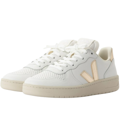 Veja  Woman V-10 Sustainable Sneaker