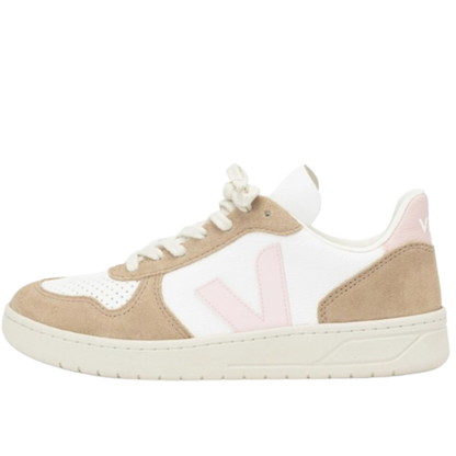 Veja  Woman V-10 Sustainable Sneaker