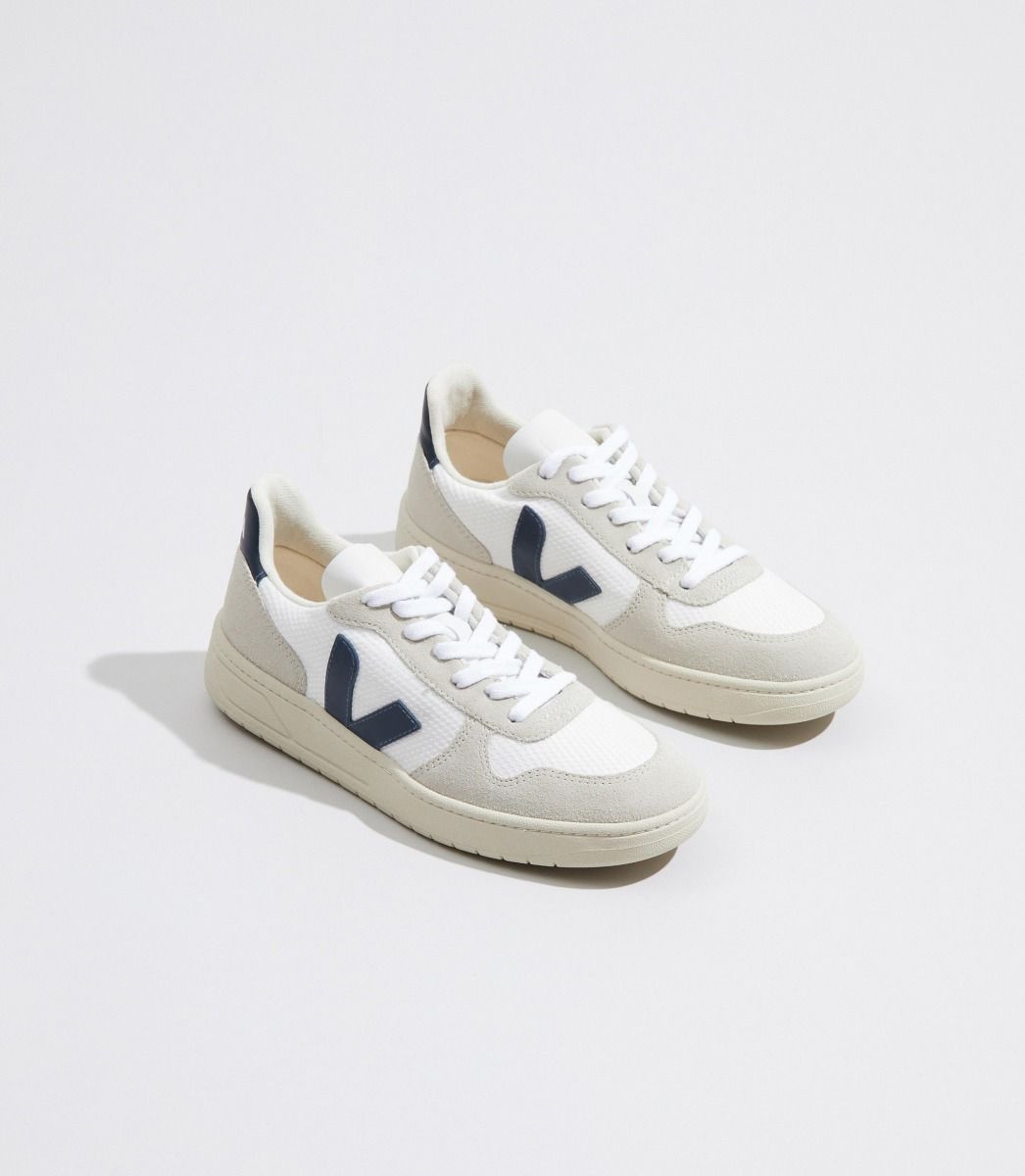 Veja V-10 Men's Sneaker